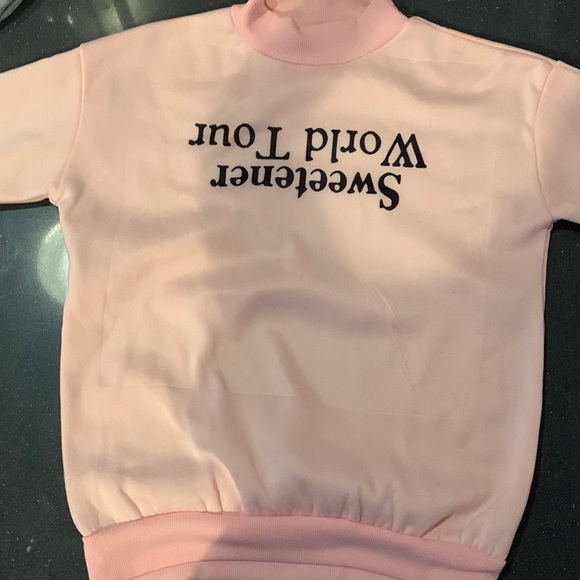 set of 3 ariana grande crewnecks - Picture 2 of 5